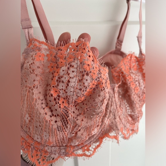 Victoria’s Secret Wicked Unlined Lace Balconette Bra - Picture 3 of 4